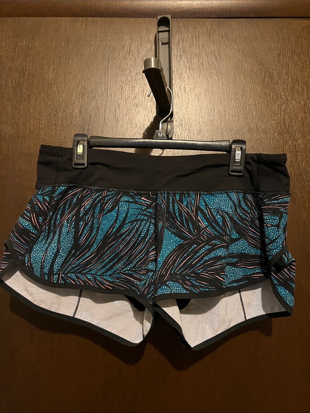 lululemon athletica Teal Leaf-Print Athletic Skort with Black Waistband